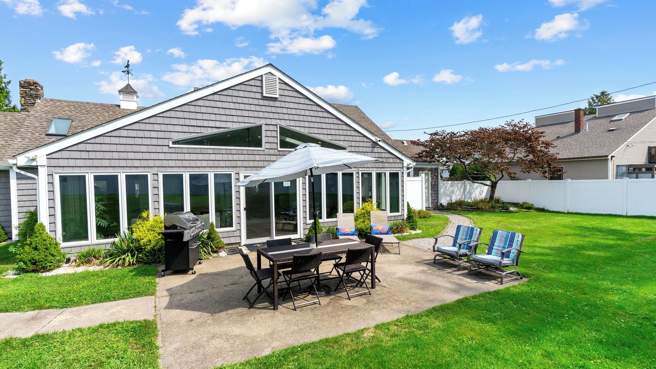 Photo of Outdoor in Eastward Look
