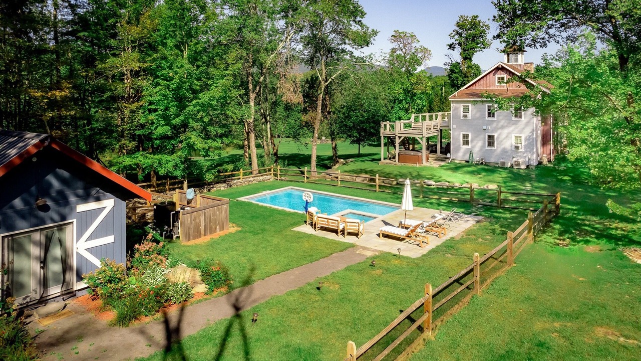 Photo of Outdoor in Mount Marion