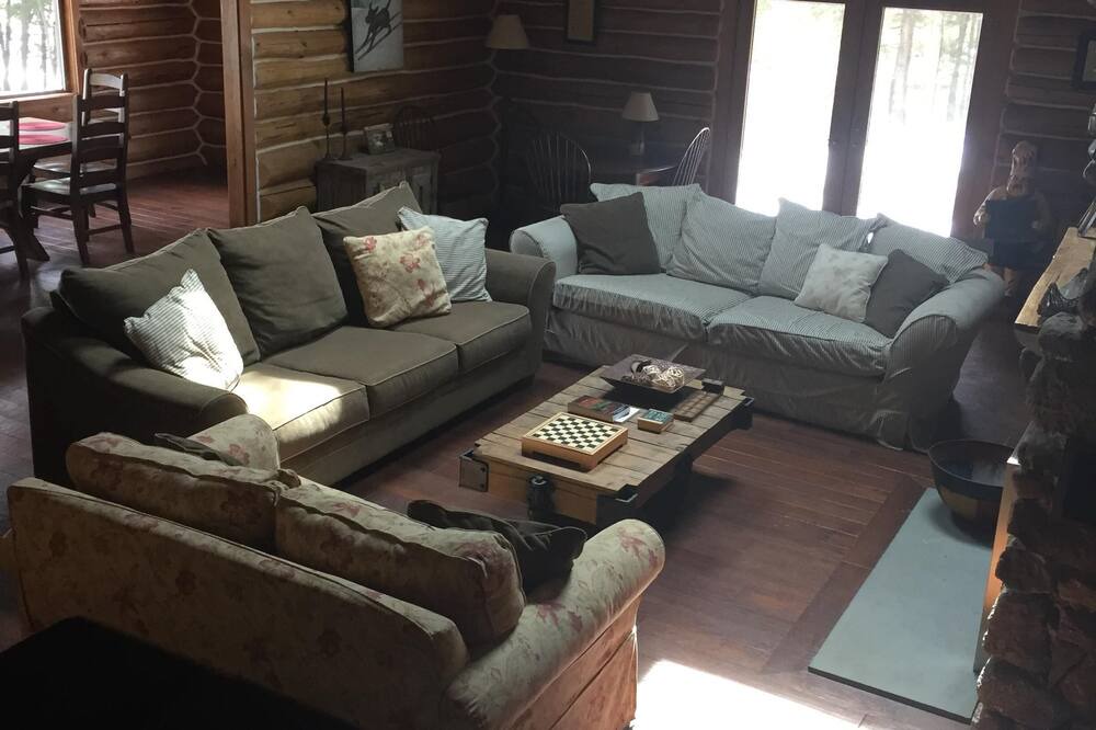 Photo of Livingroom in Center Conway