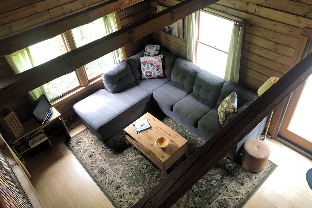 Photo of Livingroom in Morrisville
