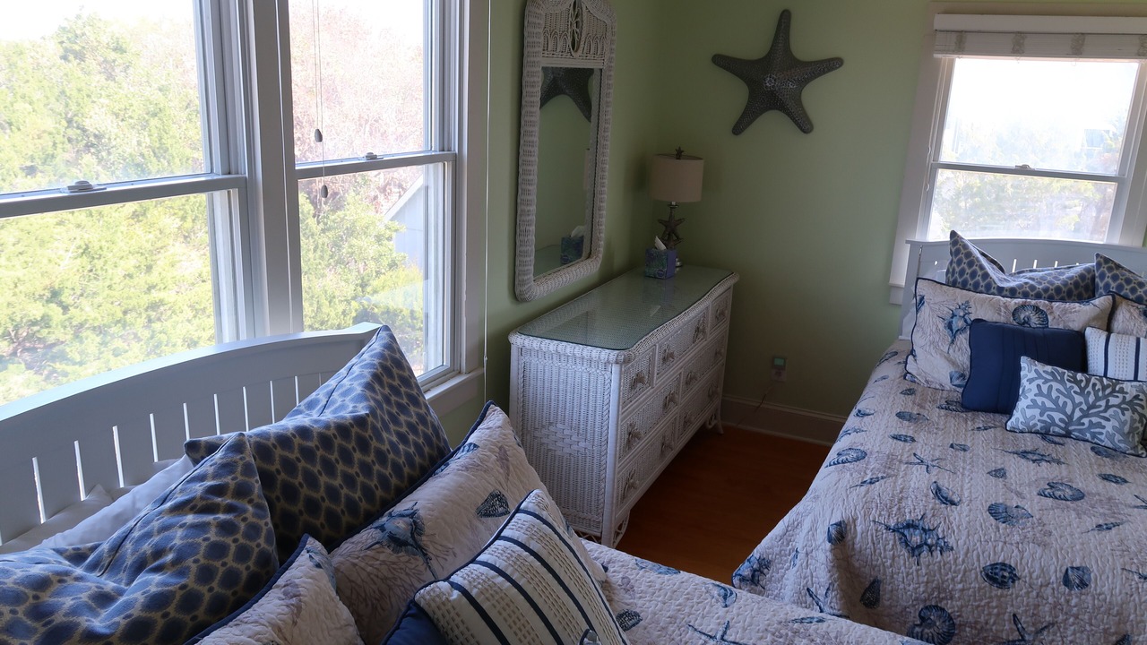Photo of Bedroom in Flora's Bluff