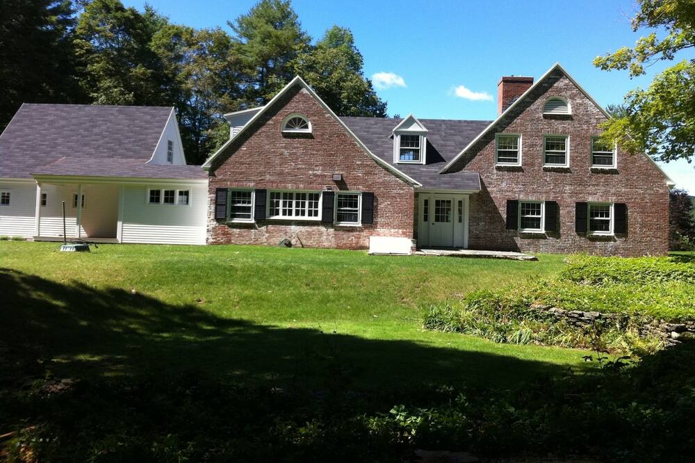 Photo of Outdoor in Woodstock