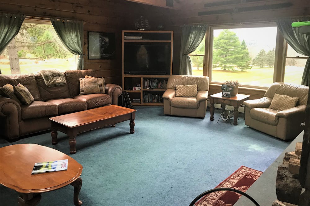 Photo of Livingroom in Morrisville