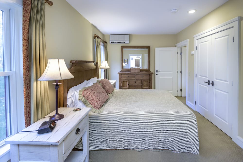 Photo of Bedroom in Proctorsville