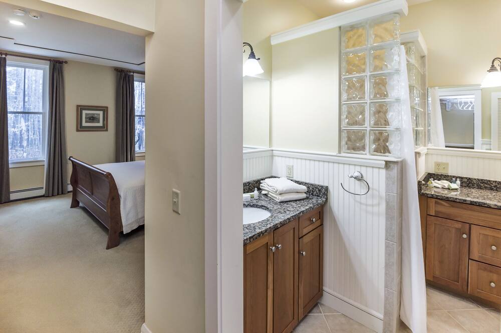 Photo of Bathroom in Proctorsville