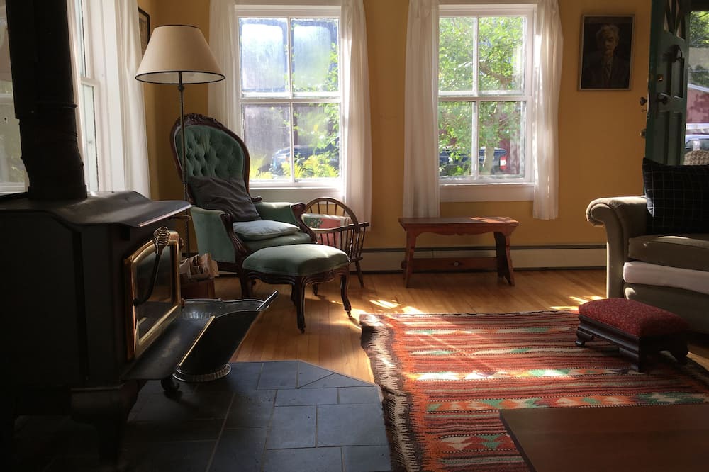 Photo of Livingroom in Jamaica