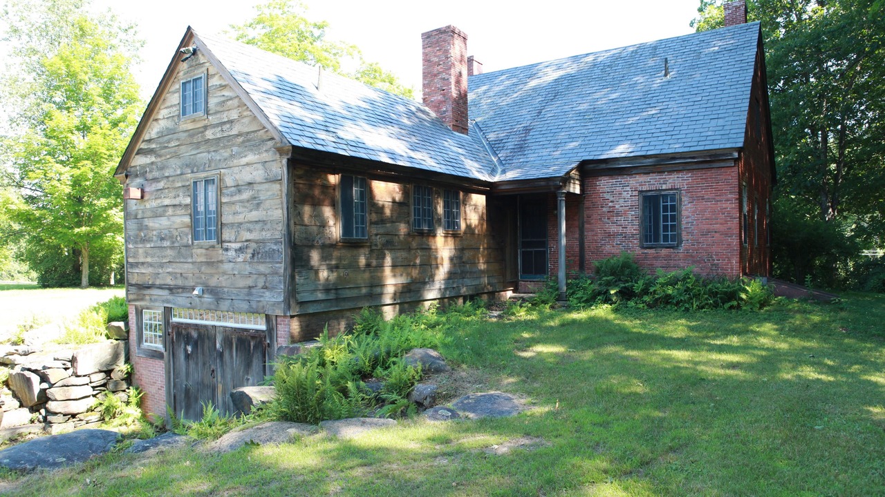 Photo of Buildings in Shelburne Falls