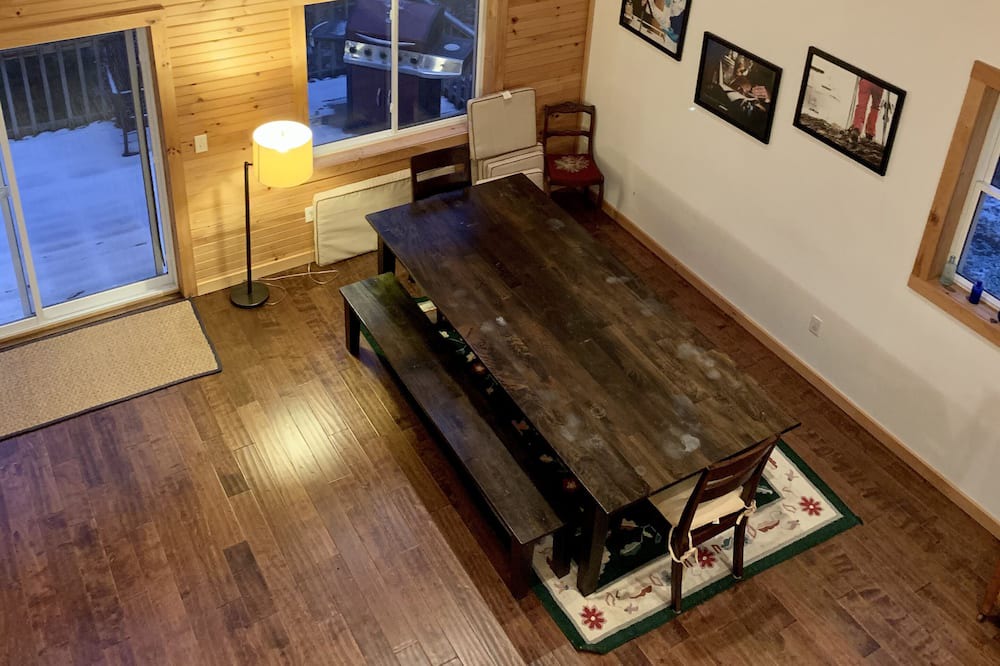Photo of Livingroom in North Troy