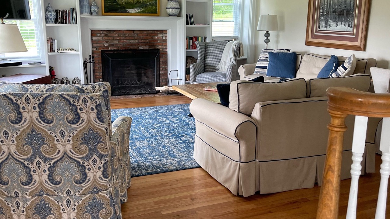 Photo of Livingroom in Danby