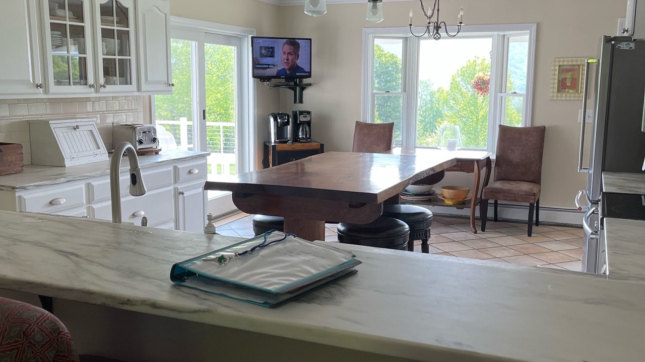 Photo of Livingroom in Danby