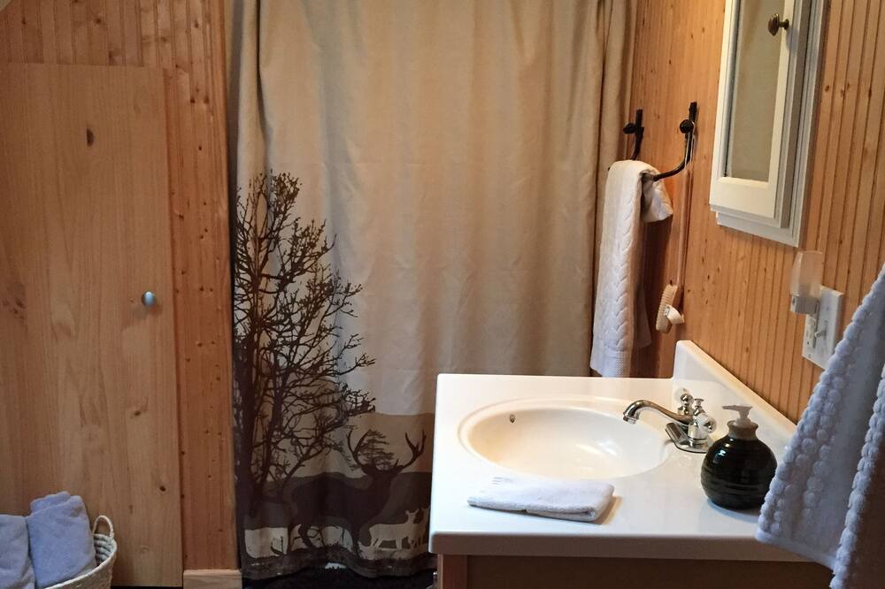 Photo of Bathroom in Woodgate