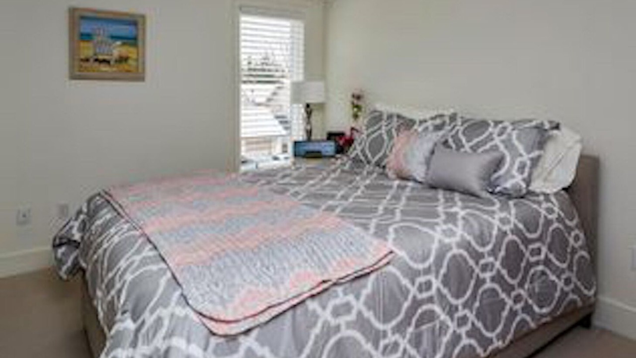 Photo of Bedroom in Mid-Coast and Islands