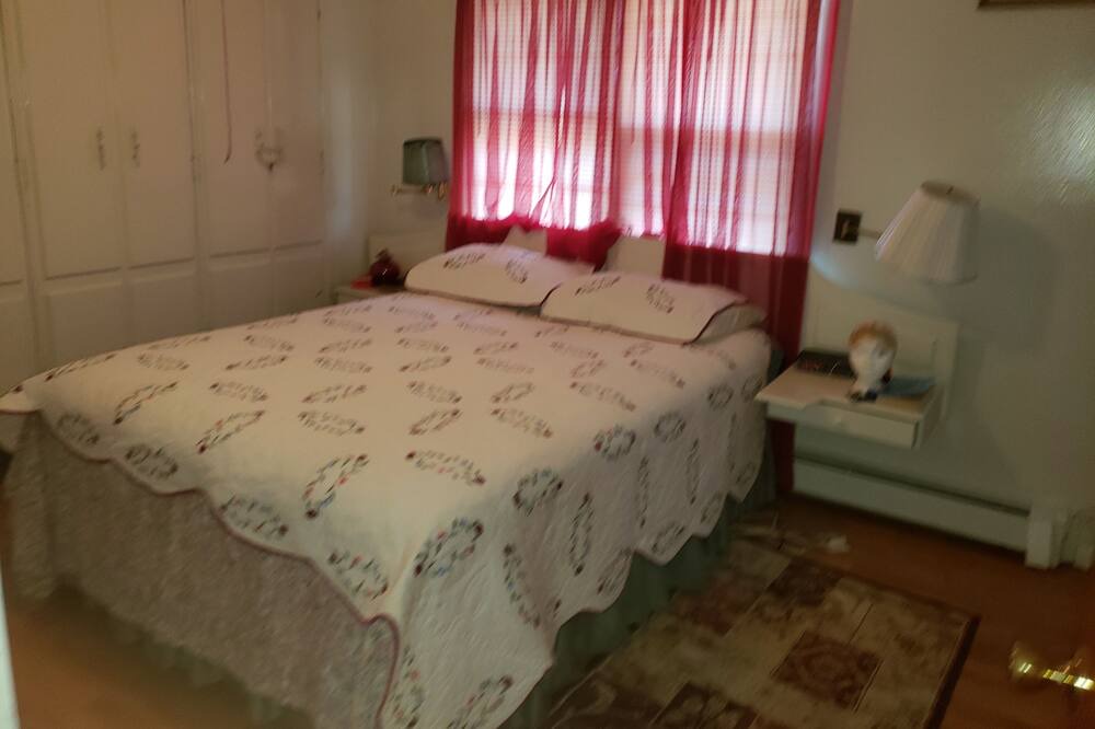 Photo of Bedroom in Monticello