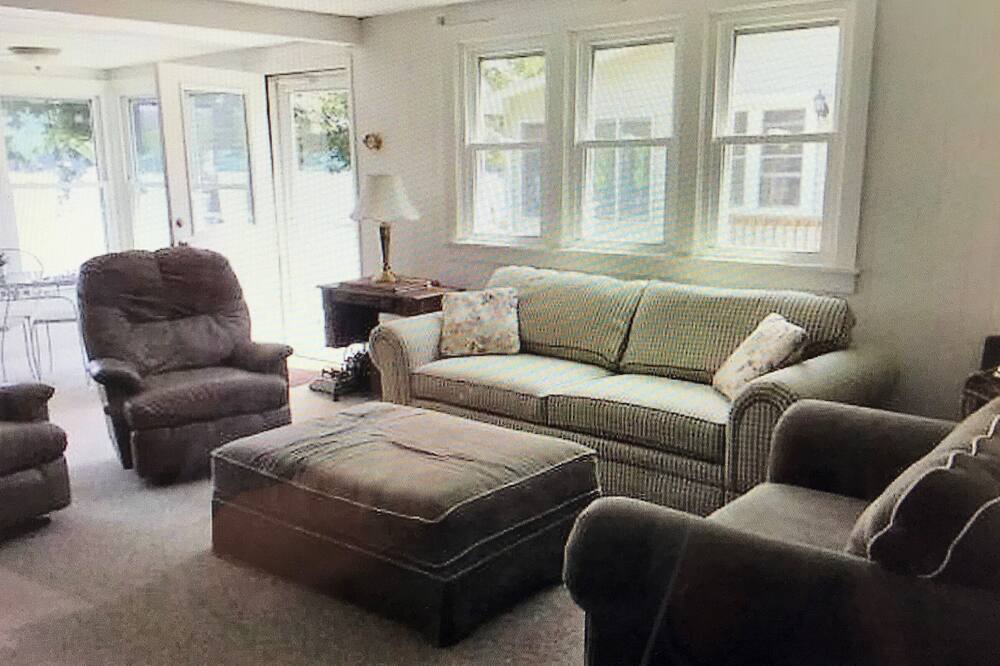 Photo of Livingroom in Deposit