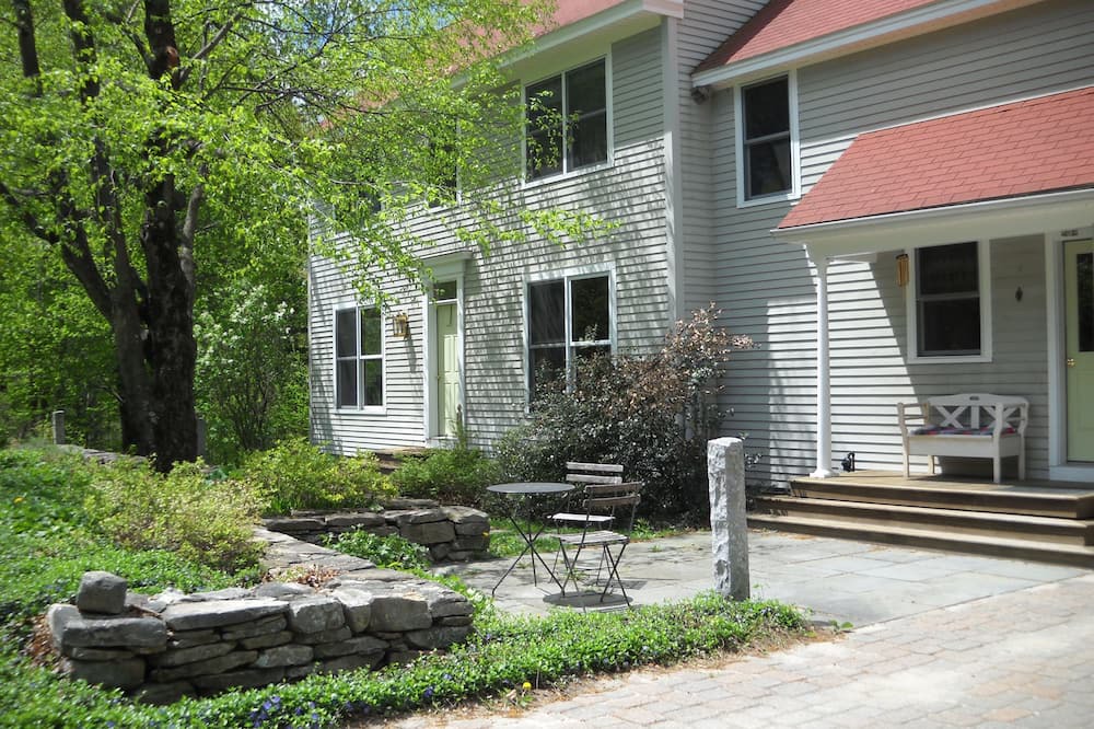 Photo of Outdoor in Lyndeborough
