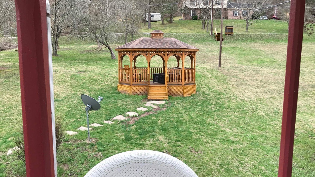 Photo of Outdoor in Bellepoint