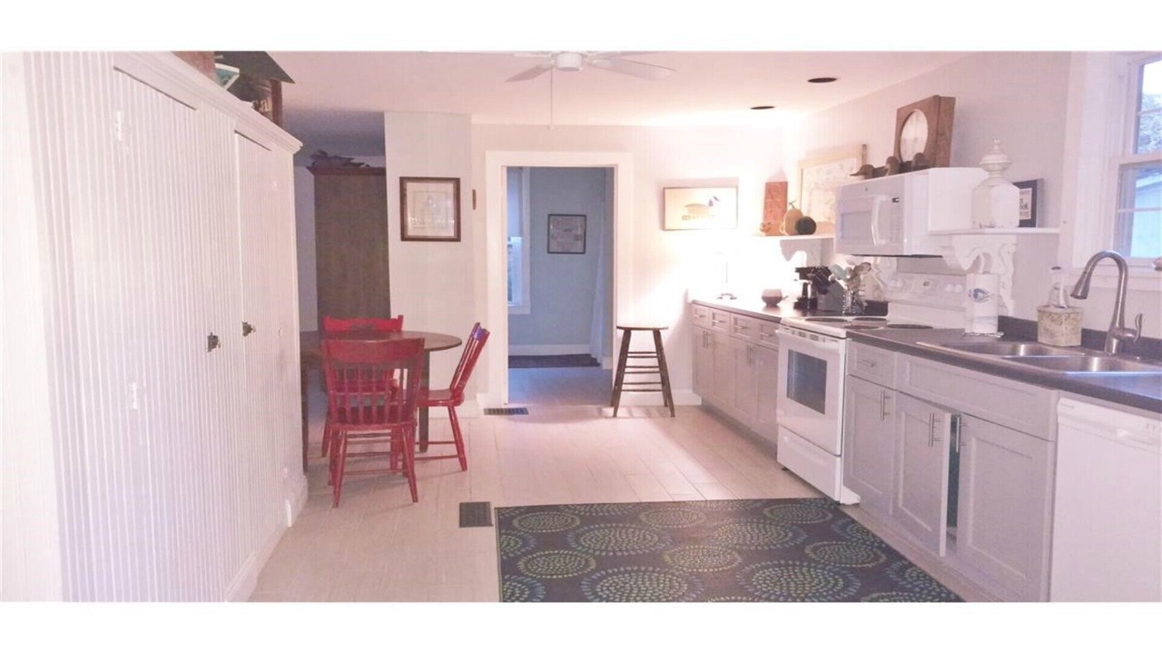 Photo of Kitchen in Town of Benton