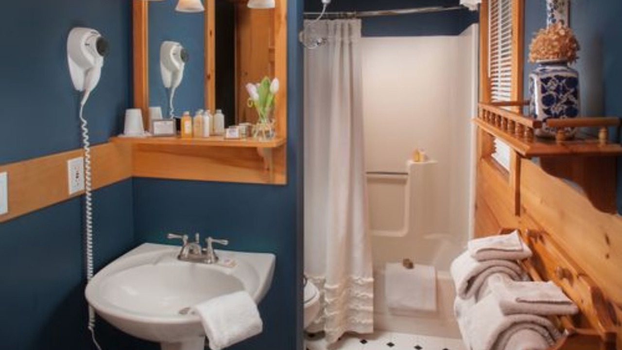Photo of Bathroom in Eaton