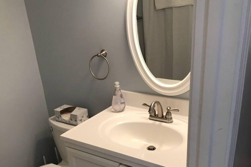 Photo of Bathroom in North Woodstock
