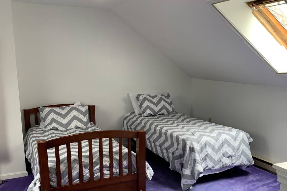 Photo of Bedroom in North Woodstock