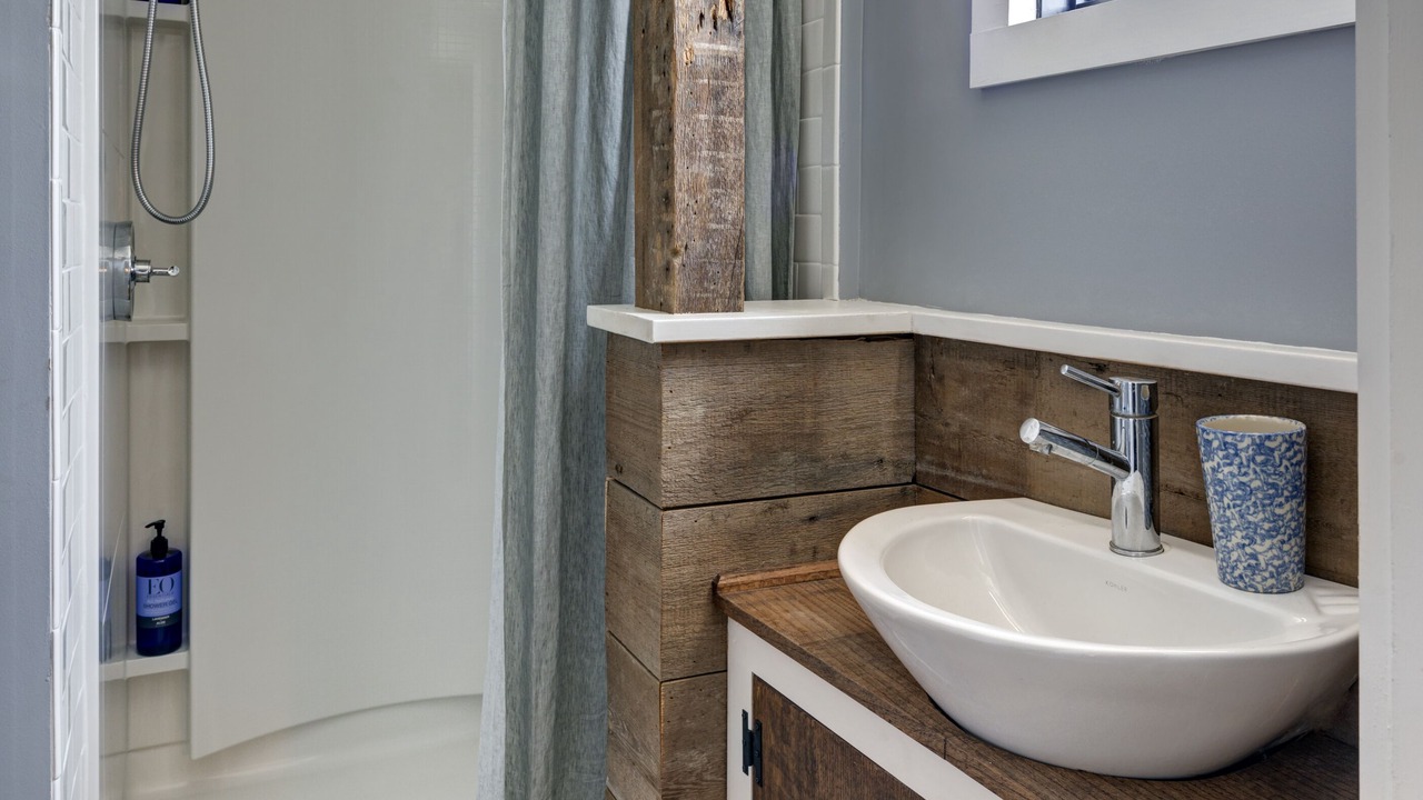 Photo of Bathroom in Hudson