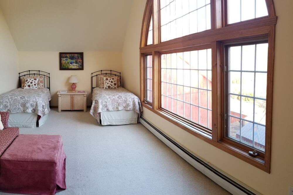 Photo of Bedroom in Jamaica