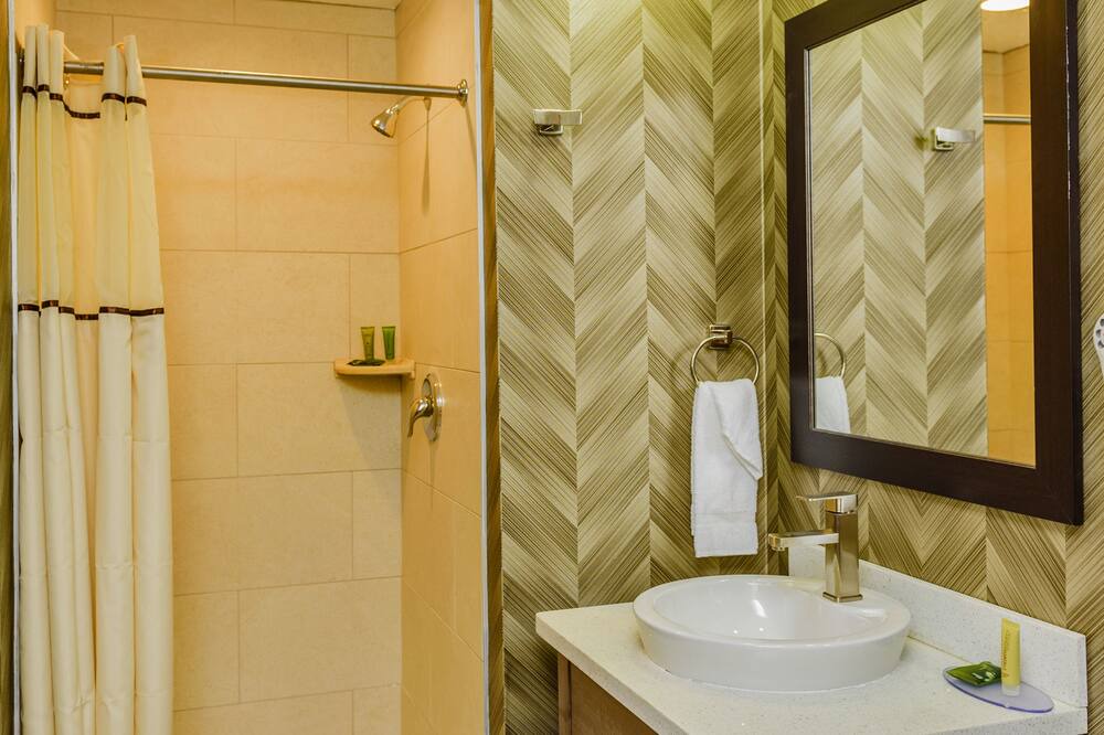 Photo of Bathroom in Niagara Falls