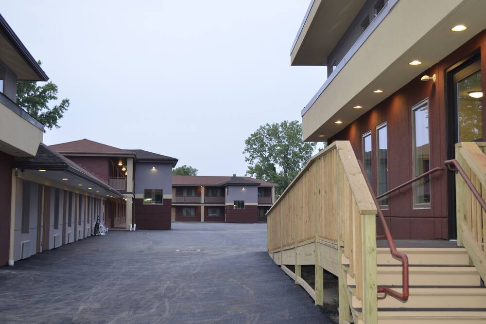 Photo of Outdoor in Niagara Falls