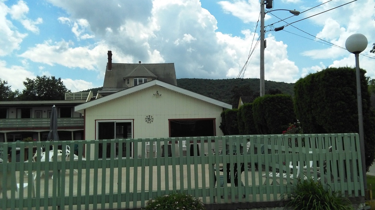 Photo of Others in Upper Village