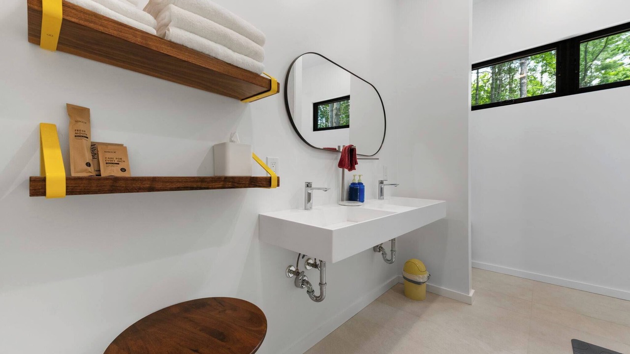 Photo of Bathroom in Round Top