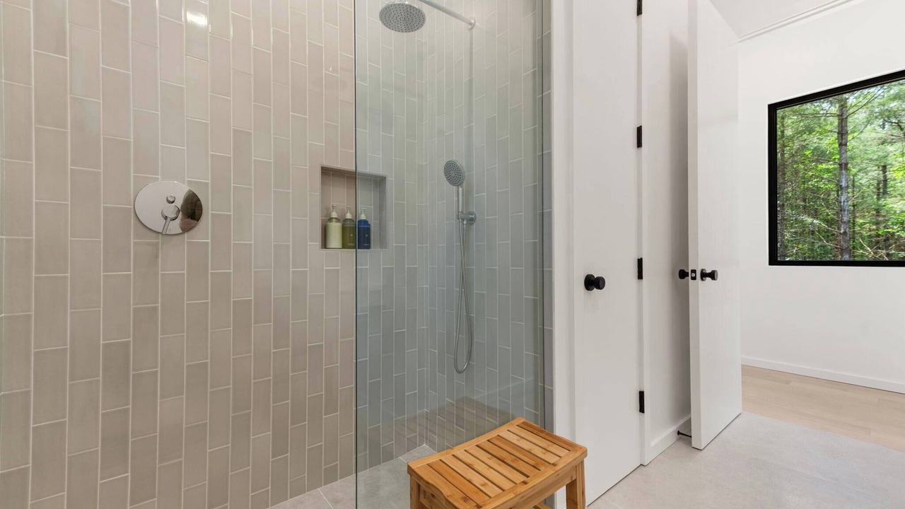 Photo of Bathroom in Round Top