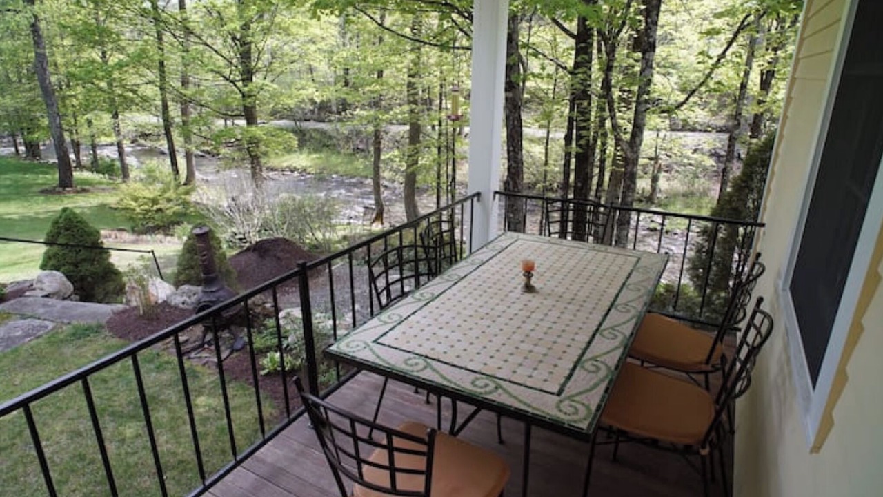 Photo of Outdoor in Guilford