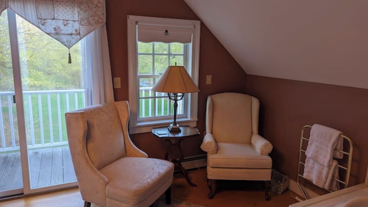 Photo of Livingroom in Guilford