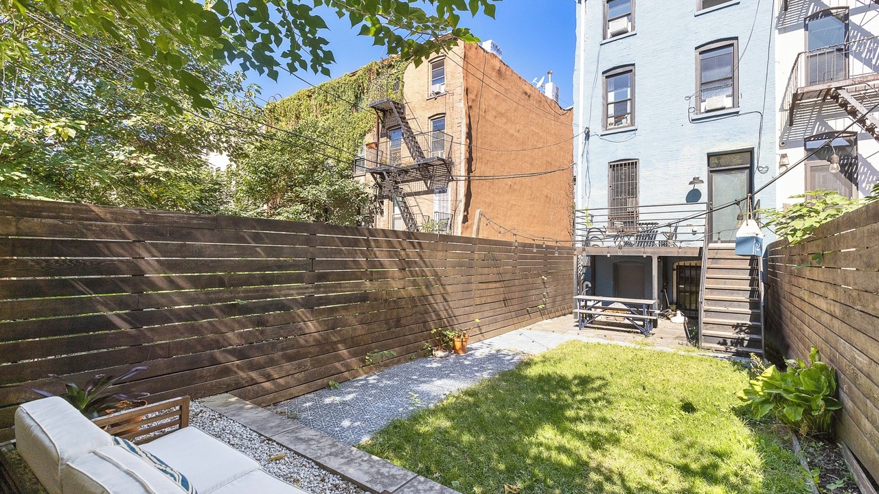 Photo of Patio Balcony in Bedford-Stuyvesant