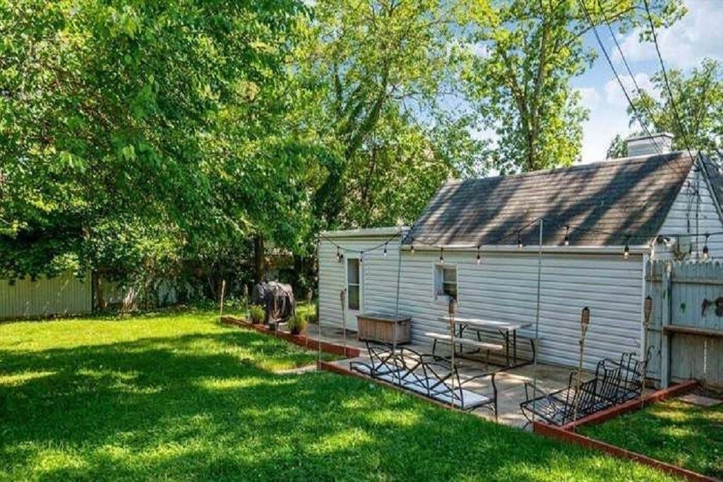 Photo of Outdoor in Parkville