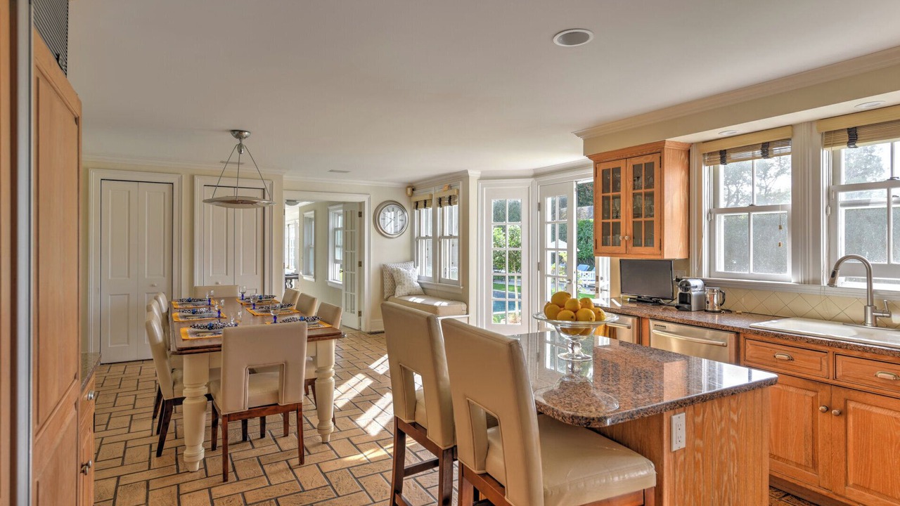 Photo of Kitchen in Village of Southampton