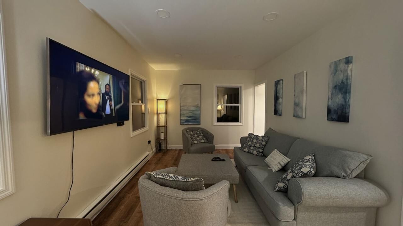 Photo of Livingroom in Town of Lloyd