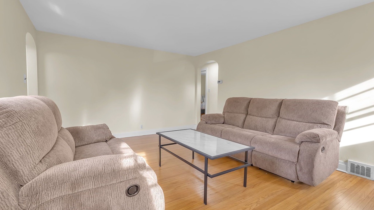 Photo of Livingroom in Bowmansville