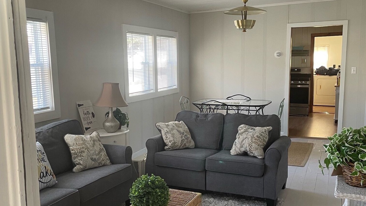 Photo of Livingroom in Sylvan Beach