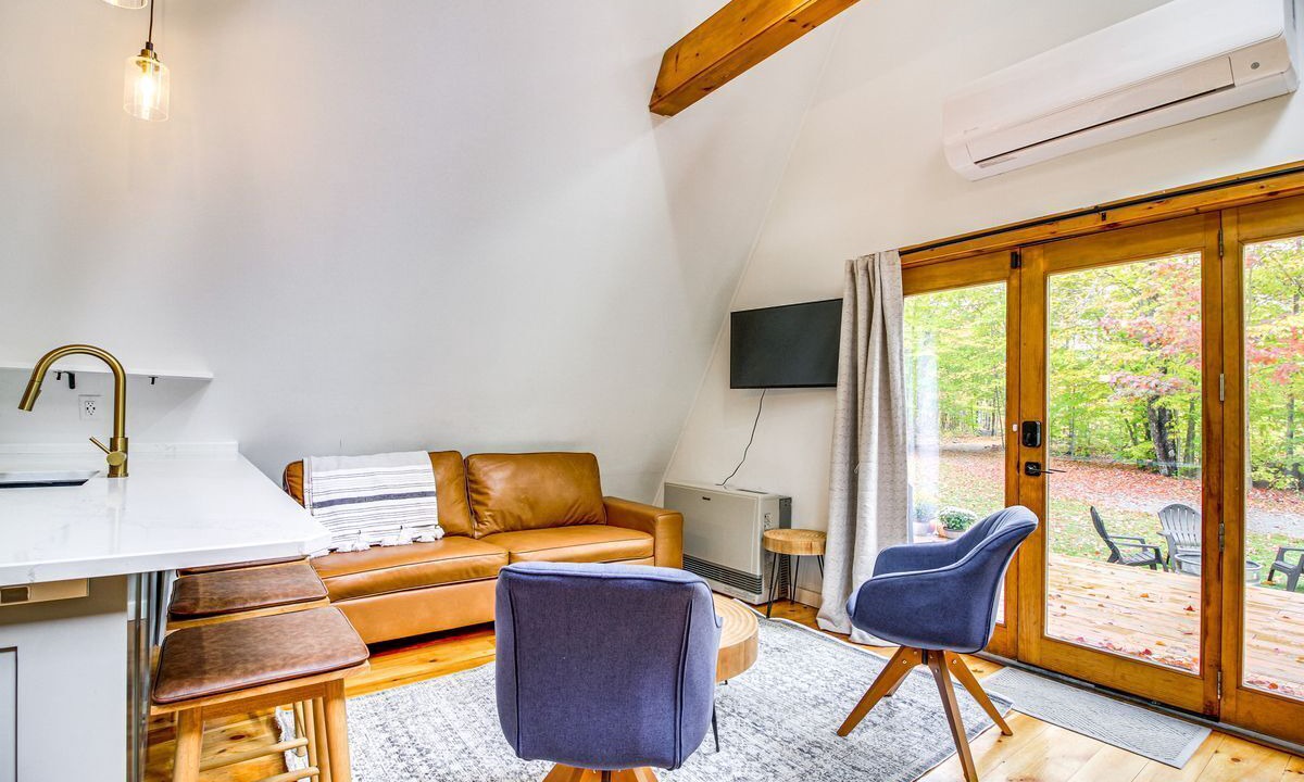 Photo of Livingroom in Perkinsville