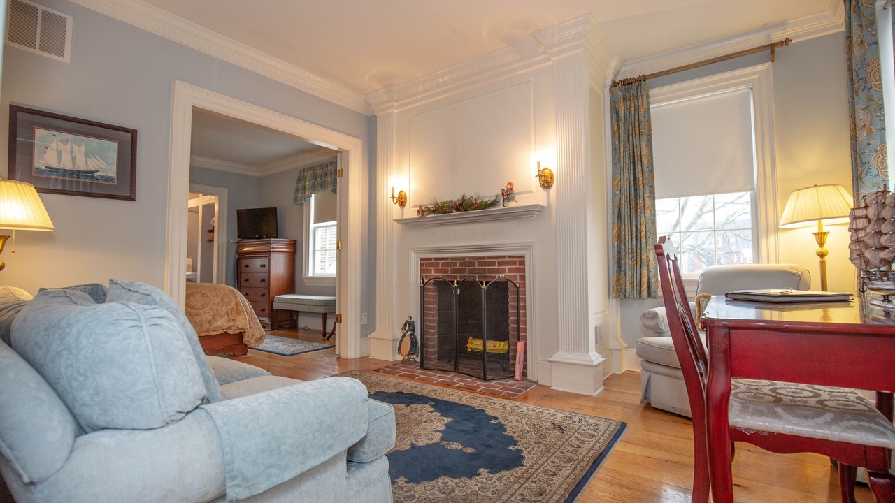 Photo of Livingroom in Newburyport