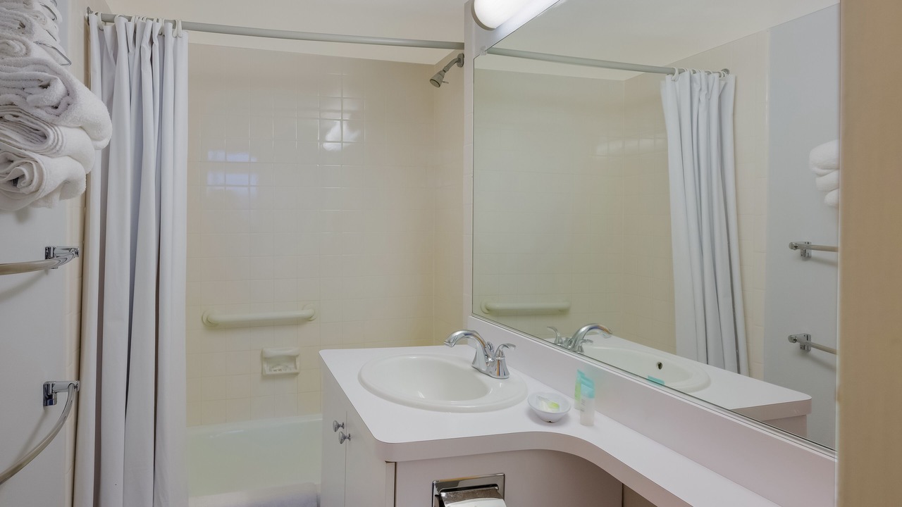 Photo of Bathroom in Merrick