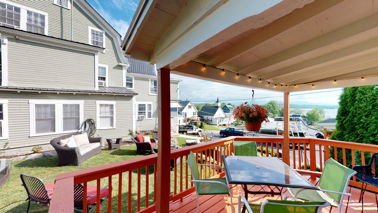 Photo of Patio Balcony in Weirs Beach
