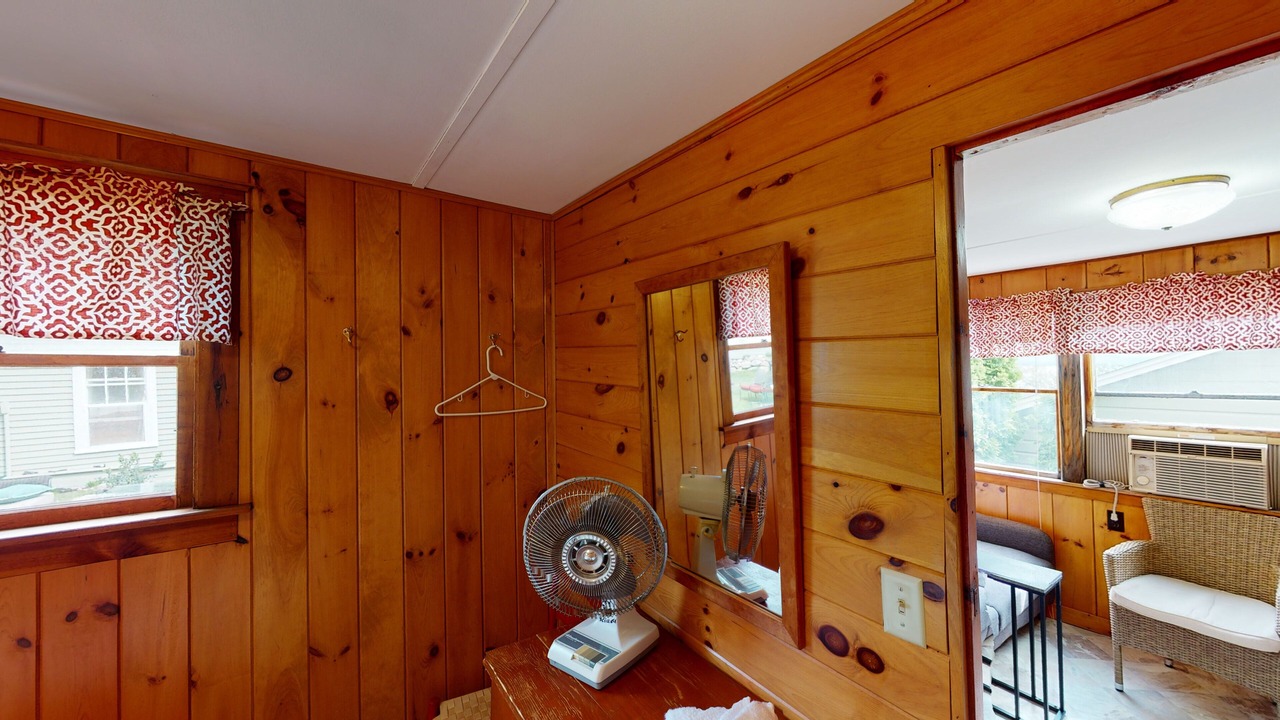 Photo of Patio Balcony in Weirs Beach