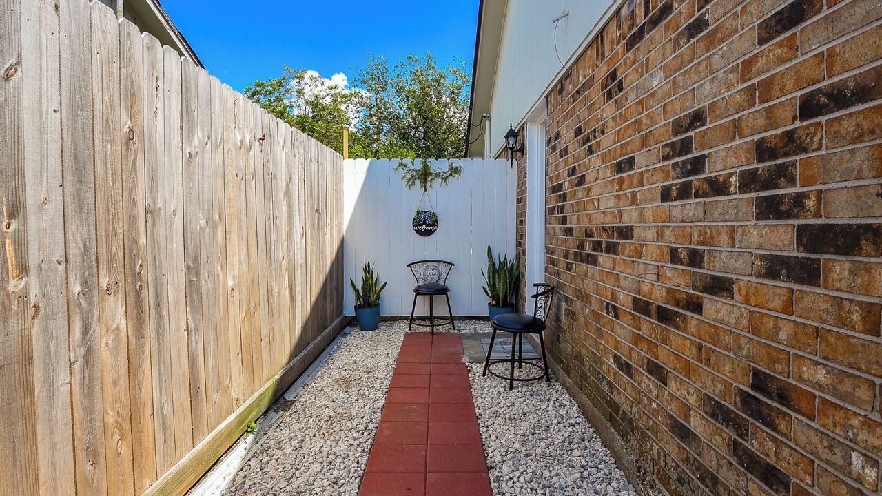 Photo of Patio Balcony in Alvin