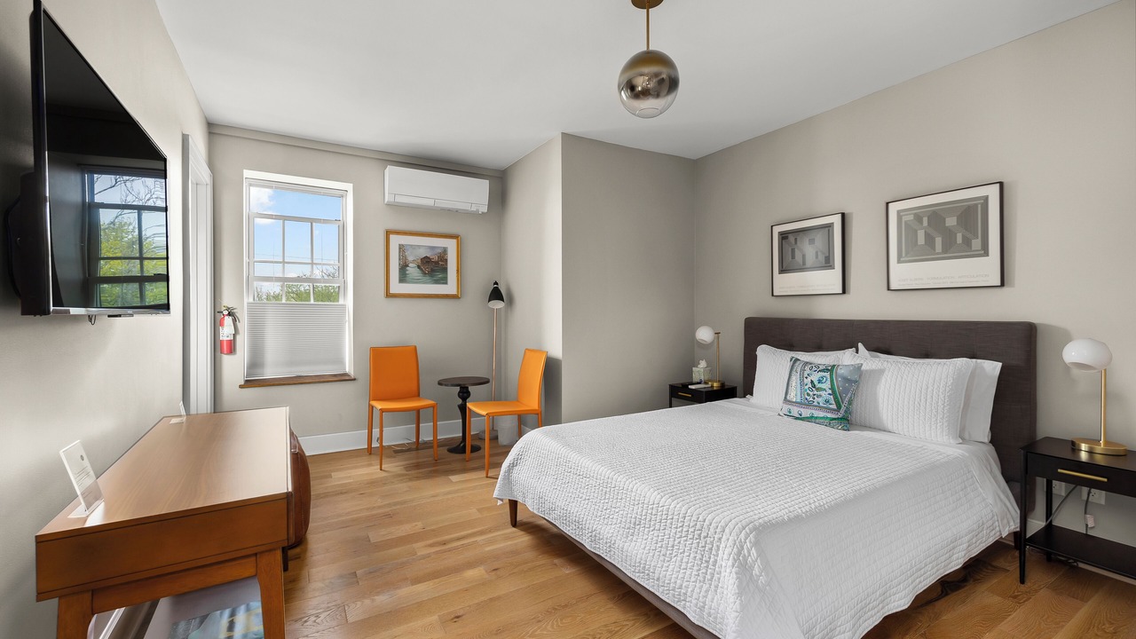 Photo of Bedroom in Hudson