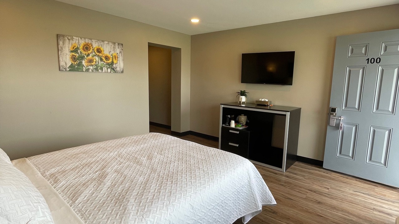 Photo of Bedroom in Gallipolis Ferry