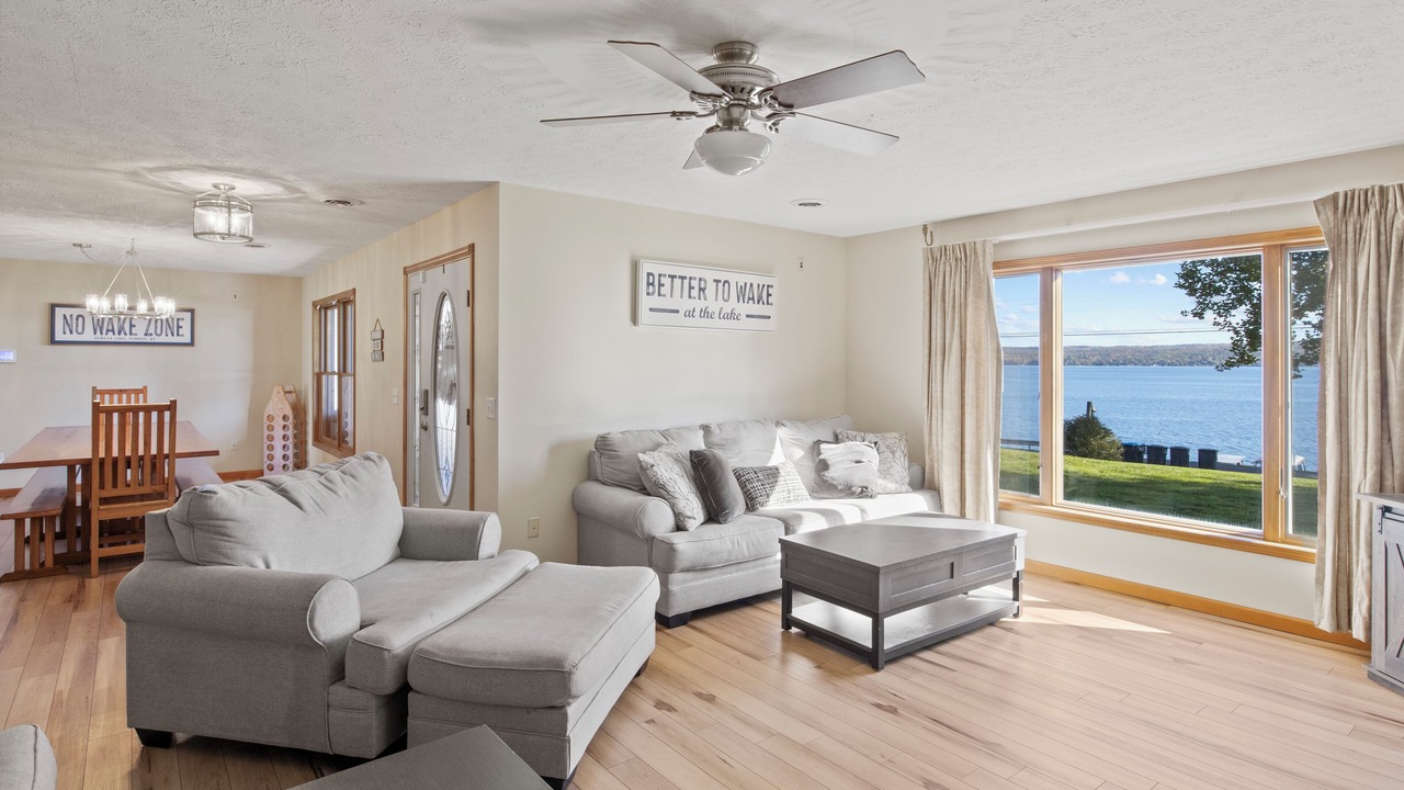 Photo of Livingroom in Himrod