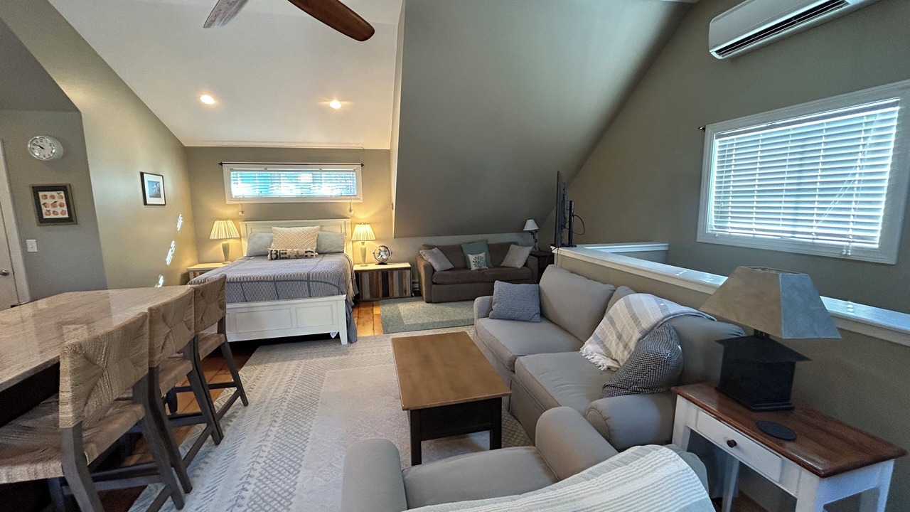Photo of Livingroom in South Eliot