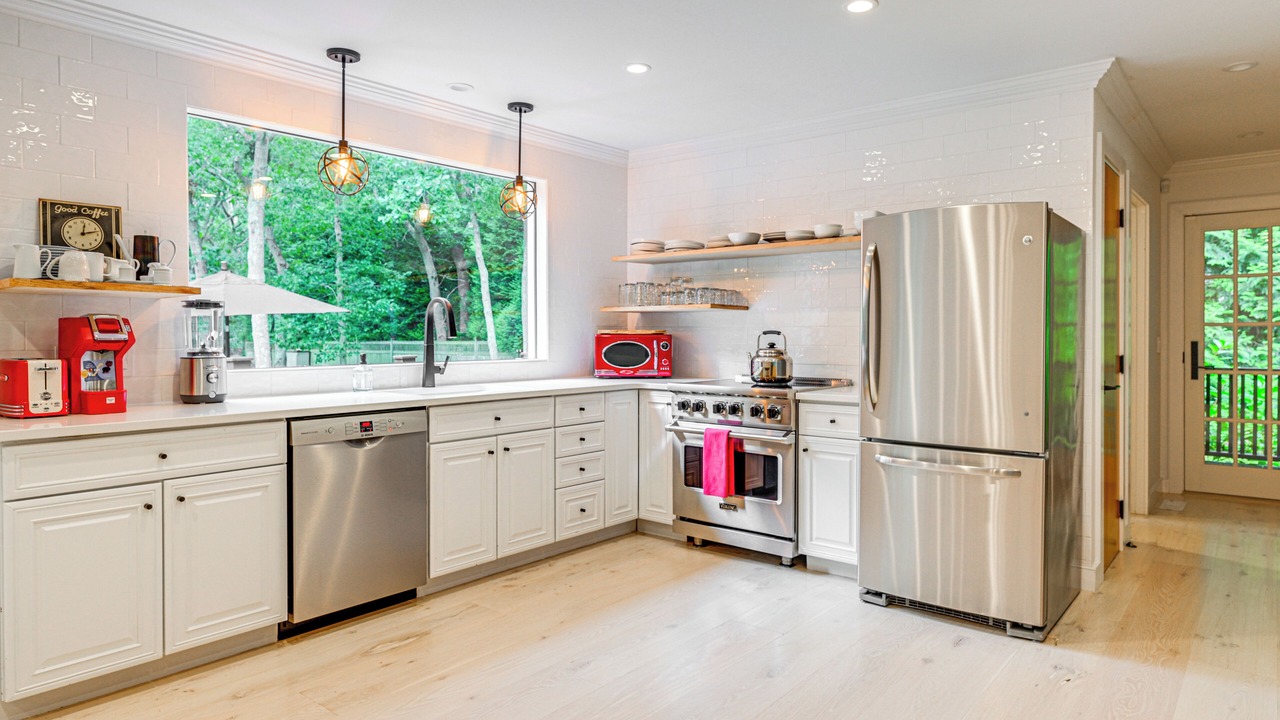 Photo of Kitchen in Wainscott Woods